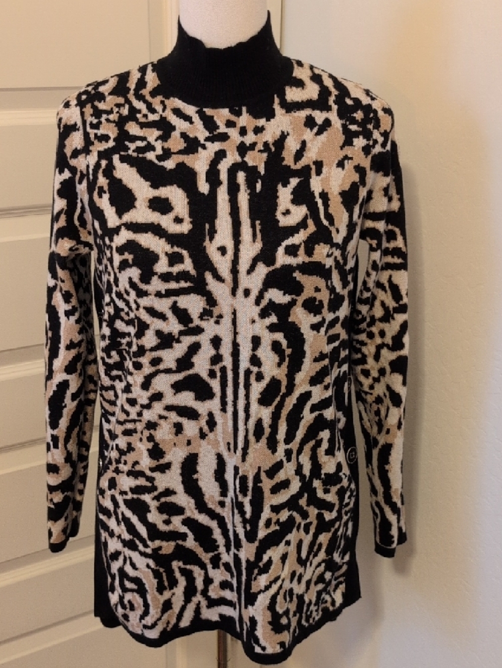 CHICO'S Turtleneck Sweater Tunic Leopard Animal Print Cashmere Blend - Picture 1 of 10